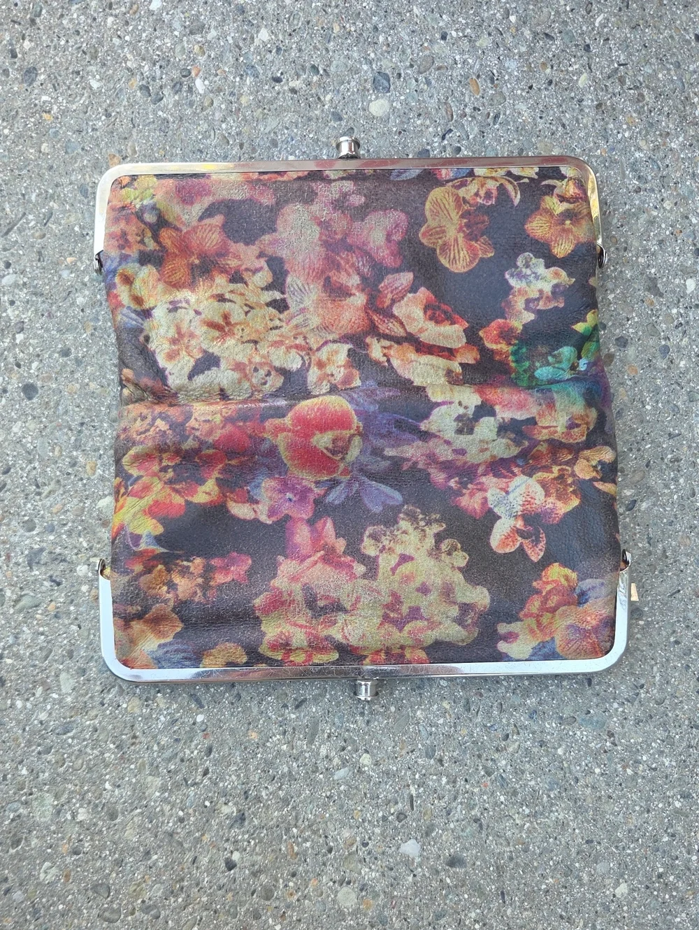 HOBO clutch vibrant